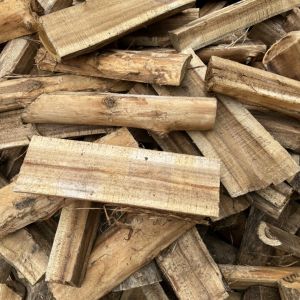 DRIED ACACIA FIREWOOD